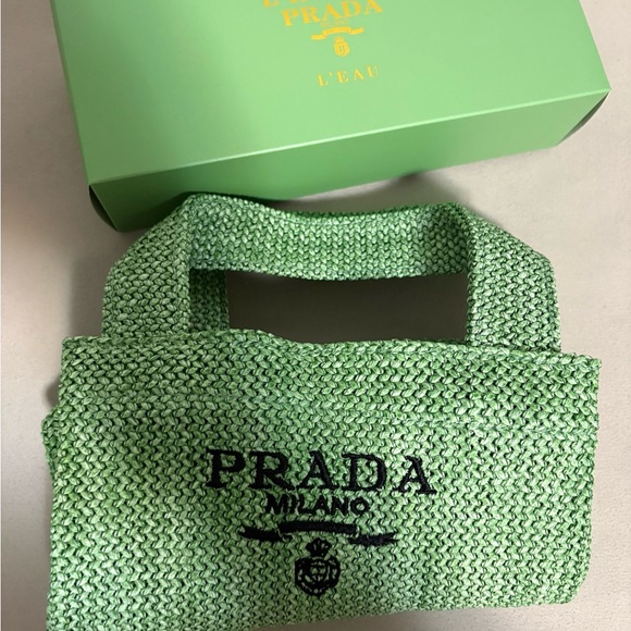 Prada gift. Straw small tote - Picture 3 of 6